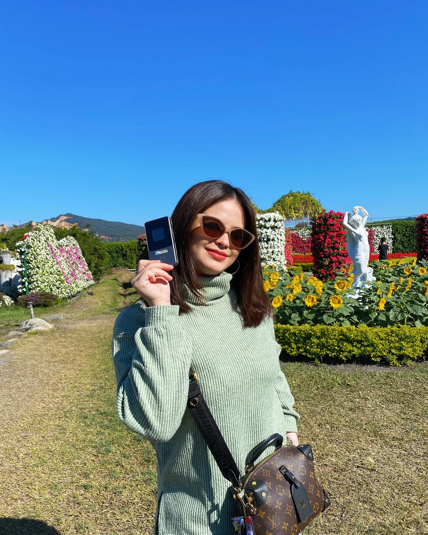 Bea Binene - bea-binene-hot-2.webp